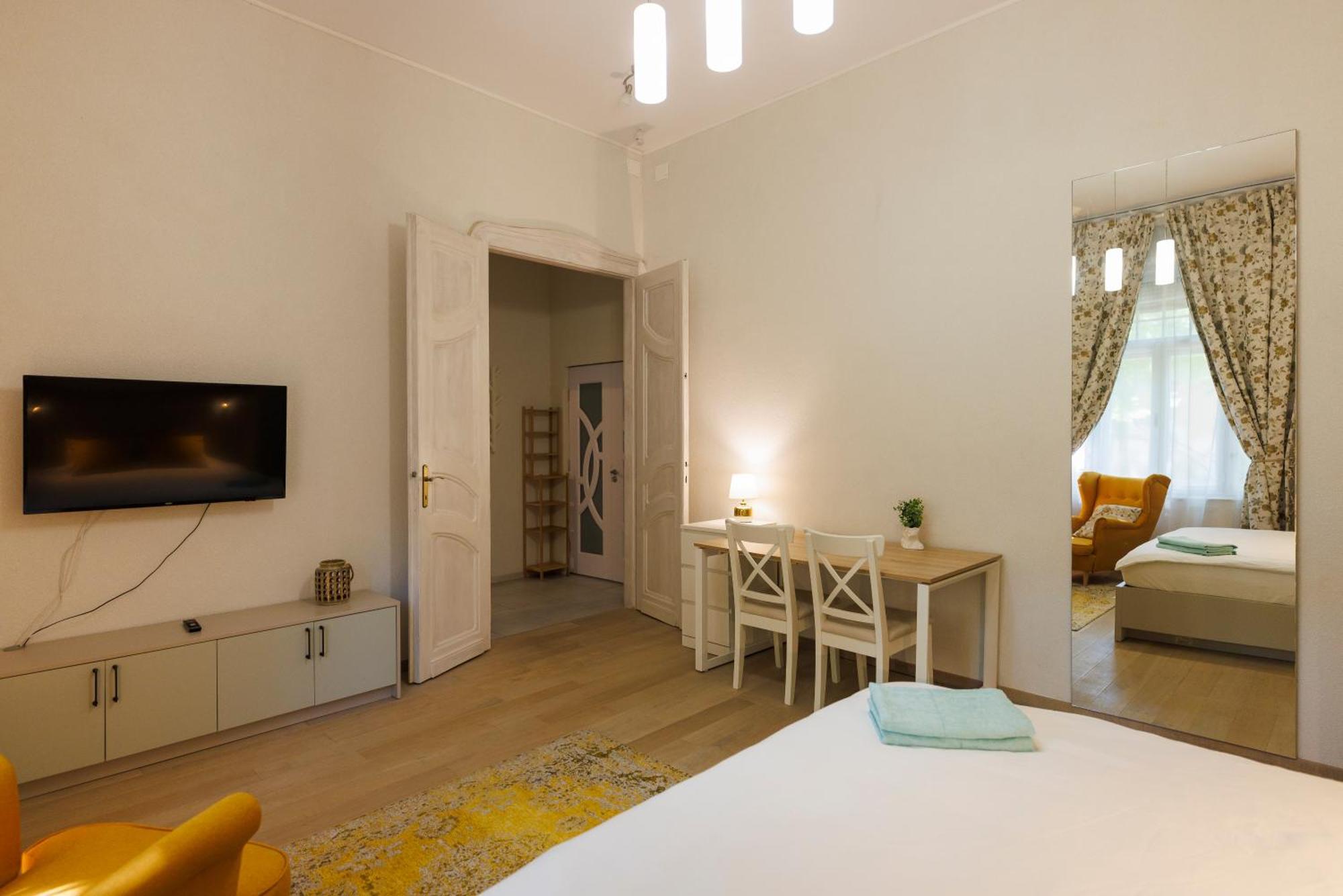 Victoriei Square Apartment Timişoara Extérieur photo